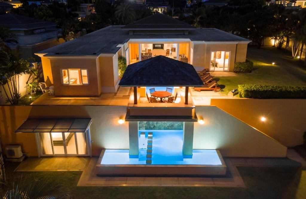 Sunset View Luxury Pool Villa 4 BR 8 10 PersonspropertyviewsExterior View9
