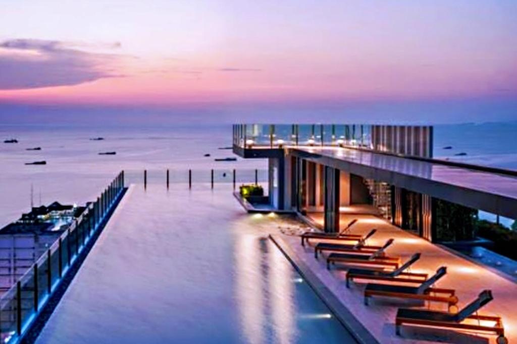 The Base Central PattayafacilitiesBalconyterrace19