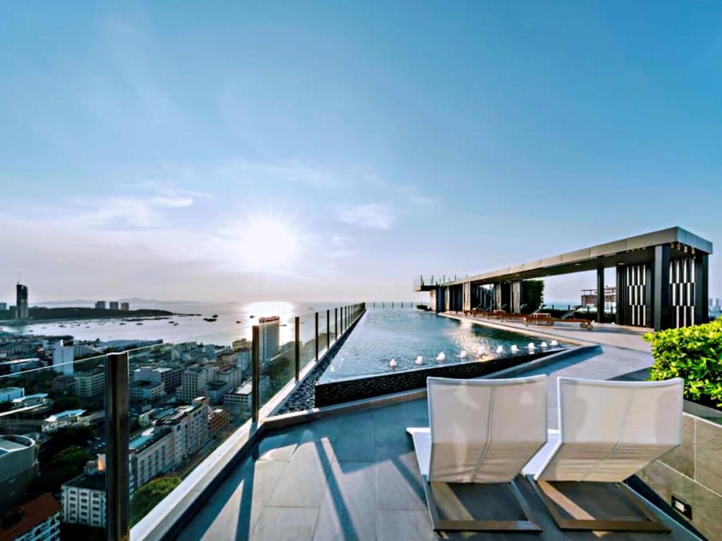 The Base Central PattayafacilitiesBalconyterrace4