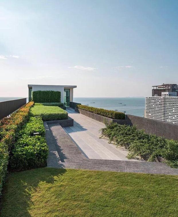 The Base Central PattayapropertyviewsExterior View20
