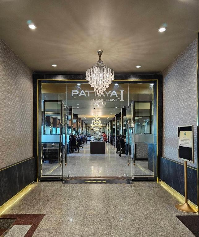 Boutique City And Bravo Hotel PattayadiningRestaurant5