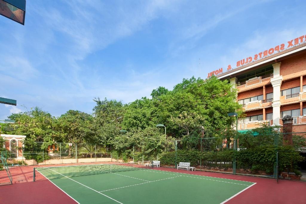Floral Hotel Dolphin Circle PattayafacilitiesSports And Activities6