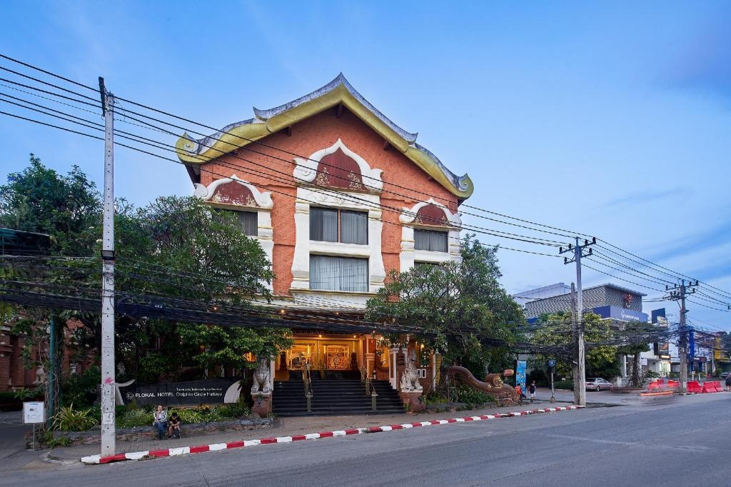 Floral Hotel Dolphin Circle PattayapropertyviewsExterior View4