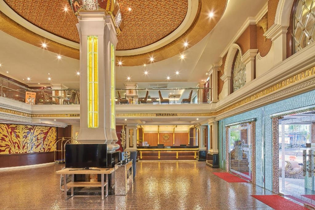 Floral Hotel Dolphin Circle PattayapropertyviewsLobby7