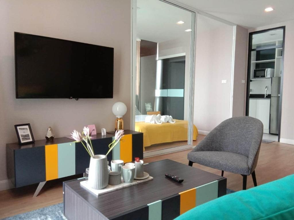 UIhome New One Bedroom One Apartment 703roomsrooms Image 55
