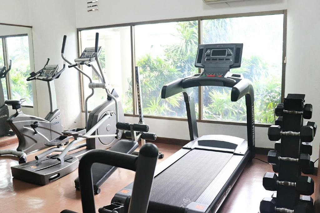 Absolute Beachfront Romantic And Fun GetawayfacilitiesGymfitness3