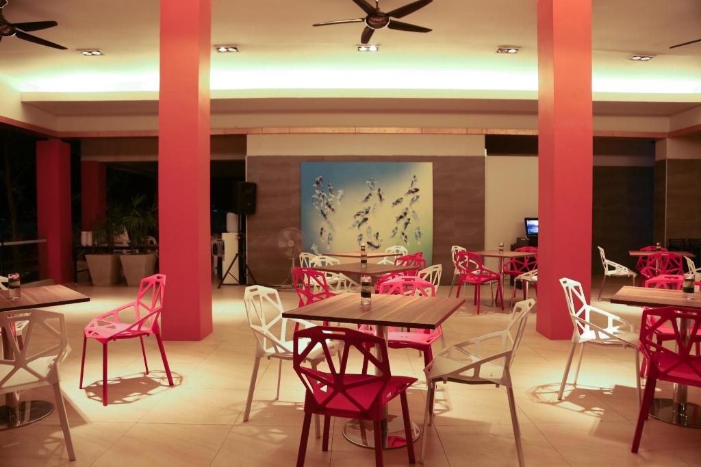 Woraburi Pattaya Resort SpadiningRestaurant2