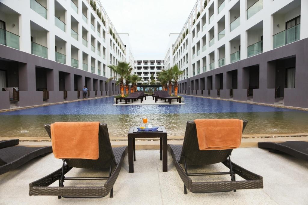 Woraburi Pattaya Resort SpafacilitiesSwimming Pool Outdoor8