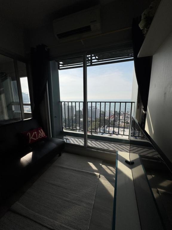 Centric SeafacilitiesBalconyterrace6