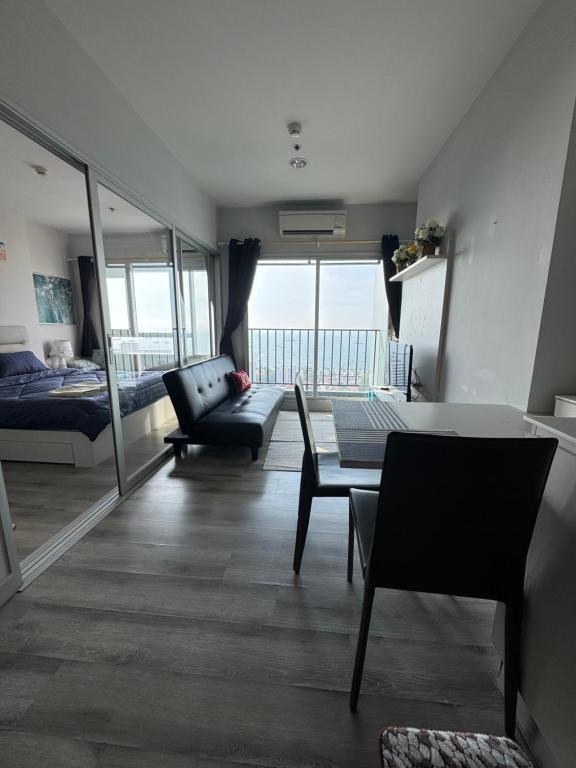 Centric SeafacilitiesBalconyterrace7