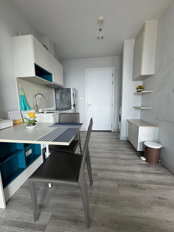 Centric SeafacilitiesKitchen8