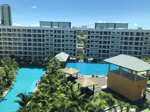 Oversize Poolrelaxing Vacation Permanent Residencefacilitiesfacilities Image 44