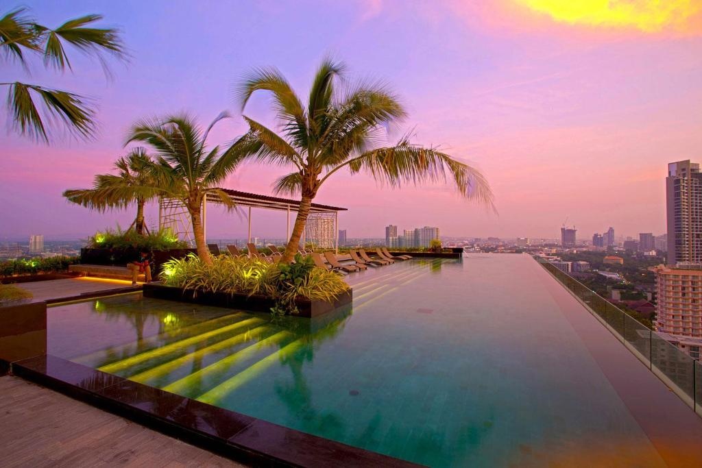 The Riviera Wong A Mat Beach By TH StayfacilitiesSwimming Pool Outdoor1