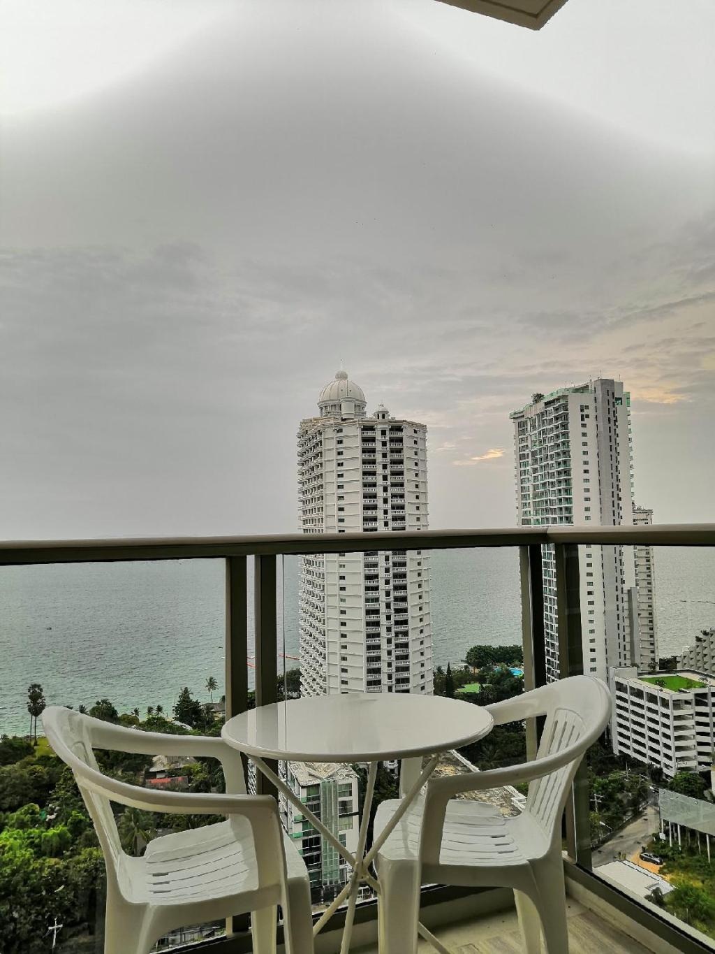 The Riviera Wong A Mat Beach By TH StaypropertyviewsView1