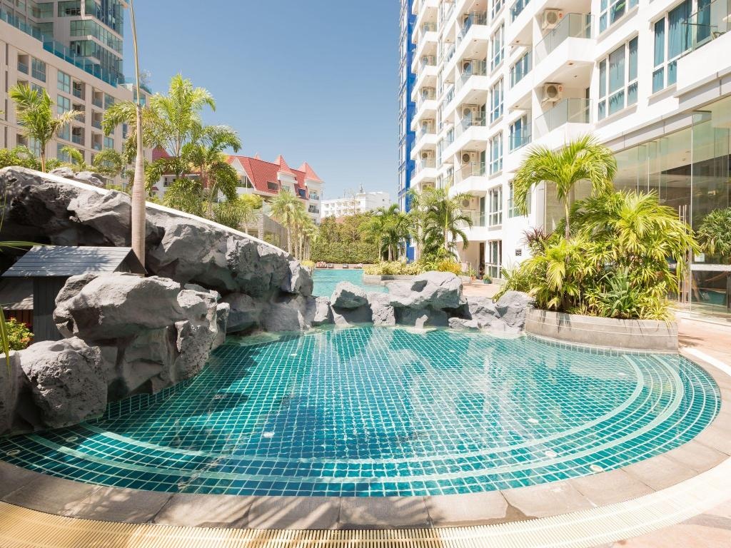 The Cliff Condominium By GrandisVillas__facilities__Swimming Pool_4