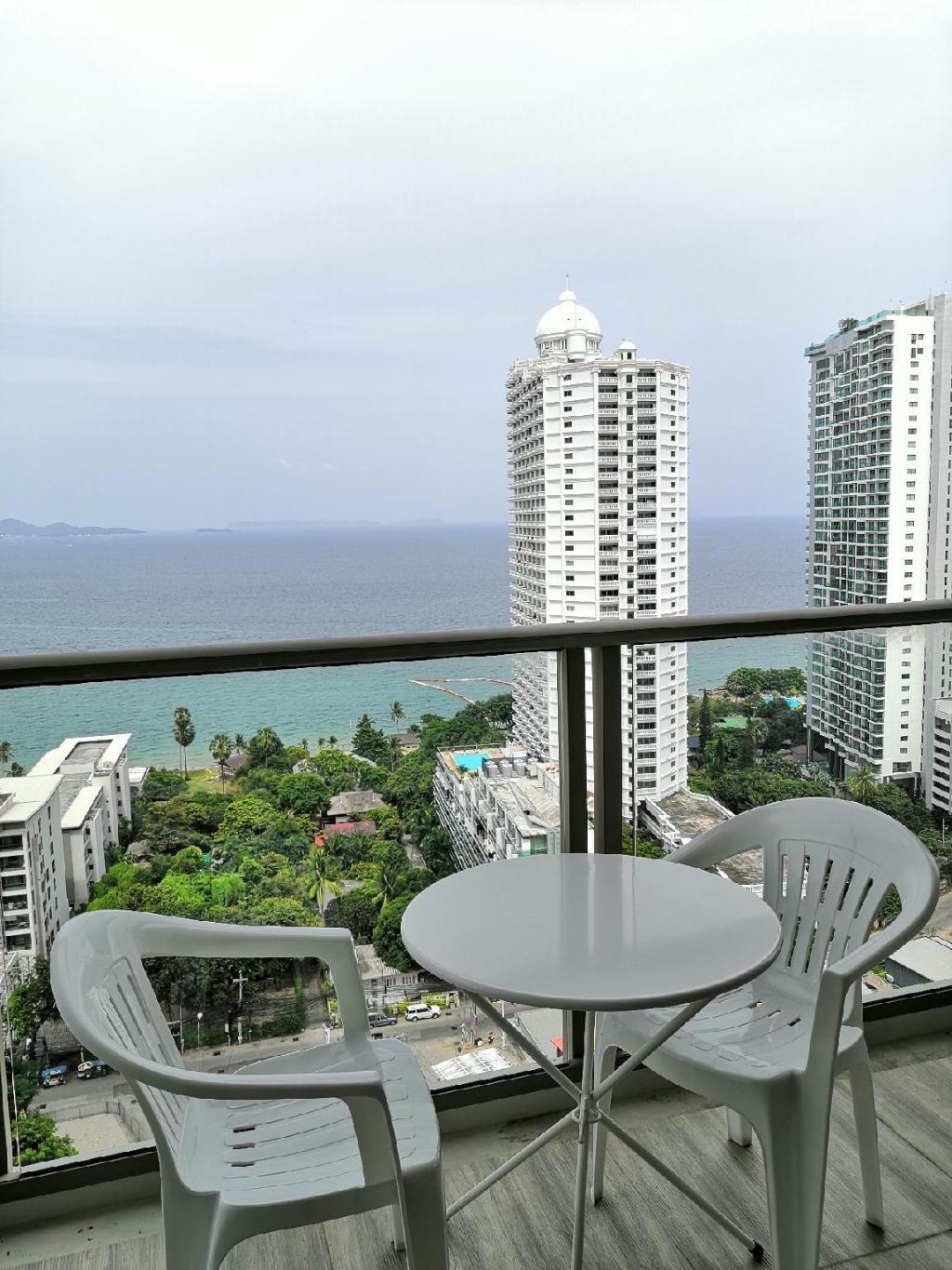 The Riviera Wong A Mat Beach By TH StaypropertyviewsView4