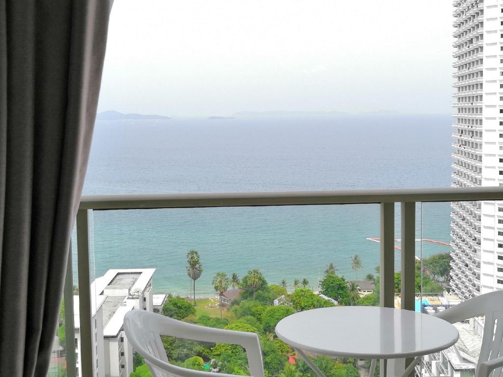 The Riviera Wong A Mat Beach By TH StaypropertyviewsView7