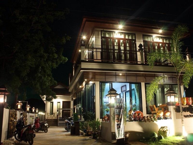 Virawan Pool Villa PropertyviewsExterior View 3