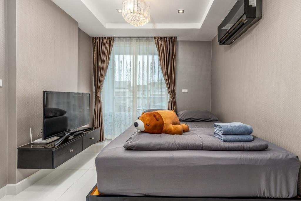 Serenity Wongamat Pattaya By MintfacilitiesBedroom21