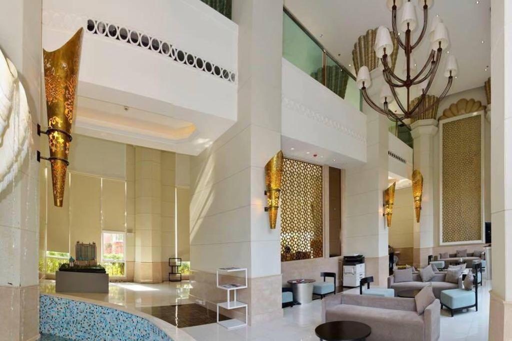 Tropical Resort In The Heart Of Pattaya CitypropertyviewsLobby3
