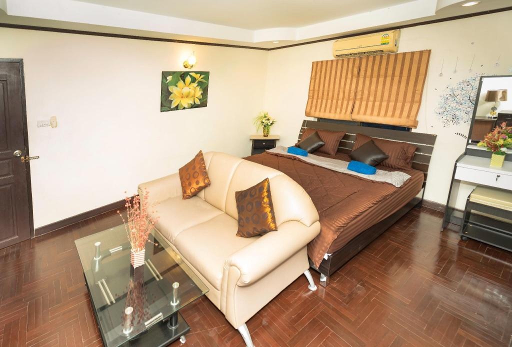 Moon Jacuzzi Villa WSea View Near Cozy BeachfacilitiesBedroom6