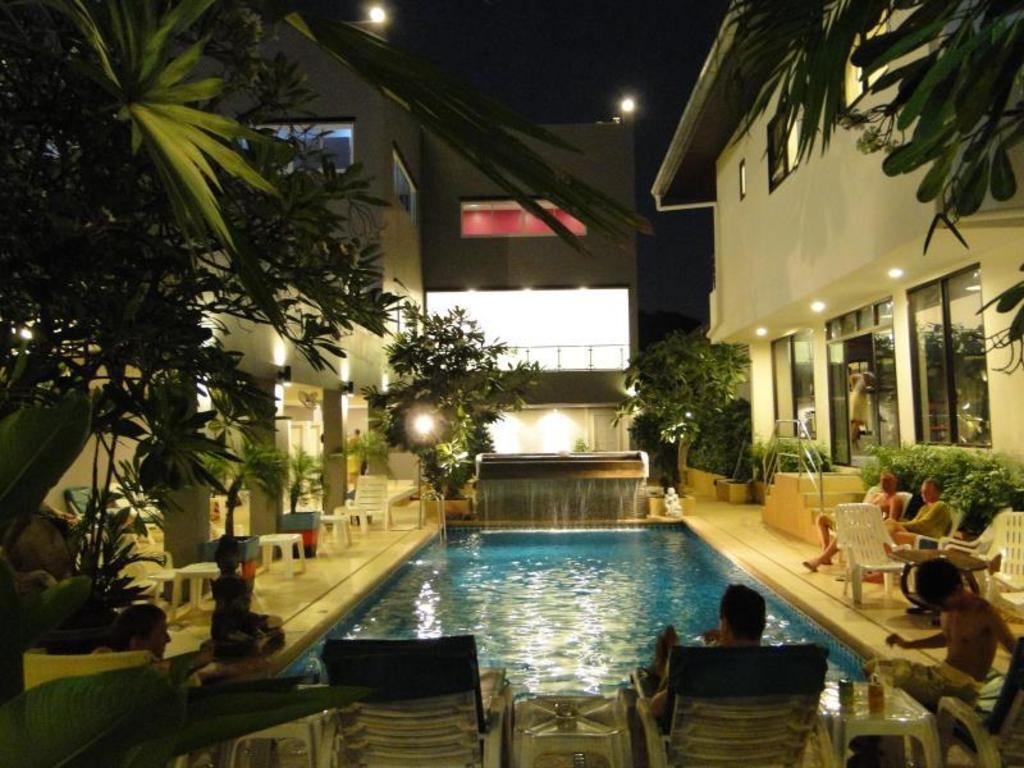 Sansuk Gay Sauna And GuesthousefacilitiesSwimming Pool Outdoor2