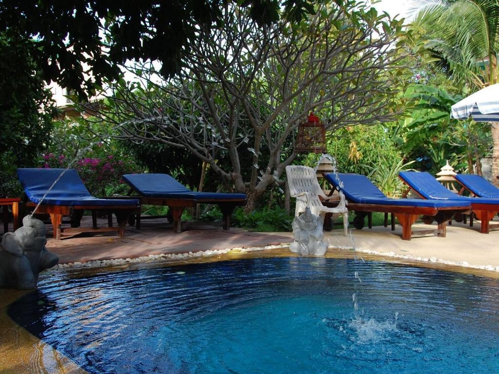 Sirikarn Residence And Luxury ApartmentsfacilitiesSwimming Pool3