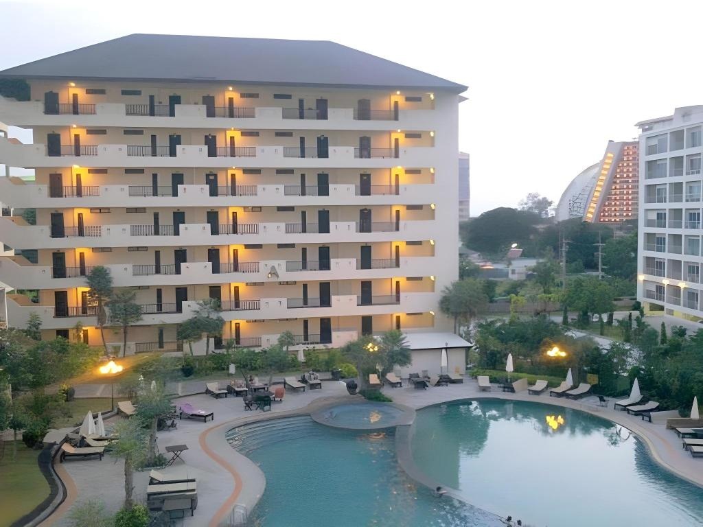 Wongamat Privacy By Good Luck ApartmentsfacilitiesSurrounding Environment2