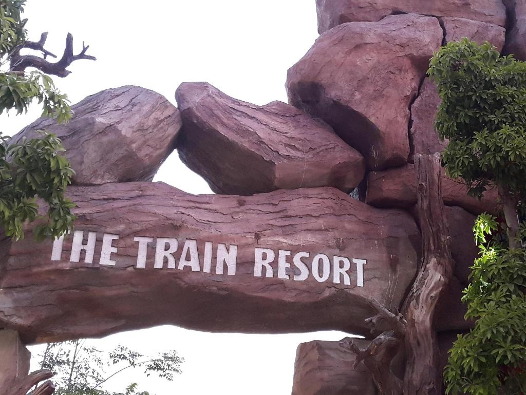 The Train Resort Sauna SpapropertyviewsEntrance23