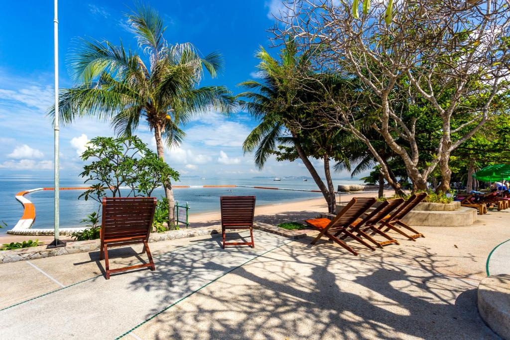 Garden Sea View ResortfacilitiesBeach21
