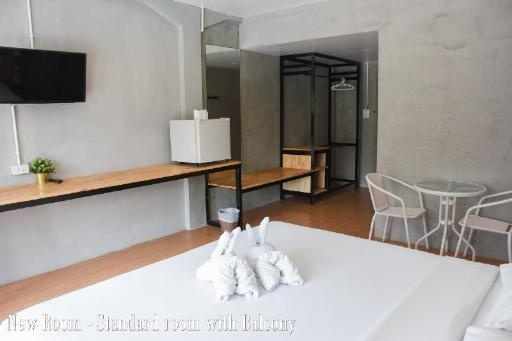 Basaya Beach Hotel ResortroomsStandard Room With Balcony Facilities15