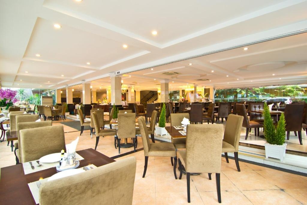LK Mantra Pura Resort PattayadiningRestaurant4