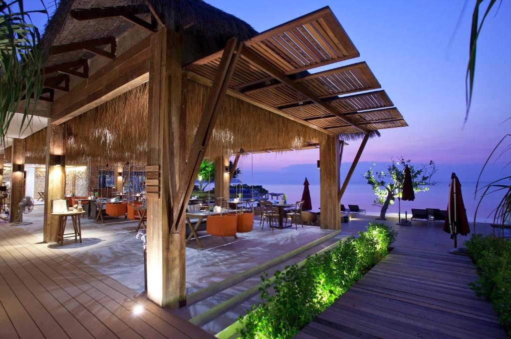 U Pattaya HoteldiningRestaurant8