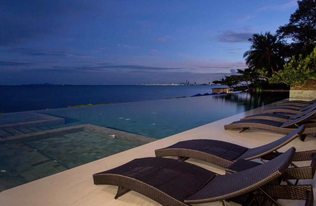 U Pattaya HotelfacilitiesBeach8