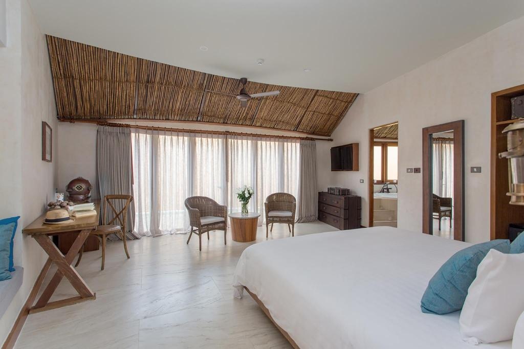 U Pattaya HotelroomsPool Access Villa Guestroom12