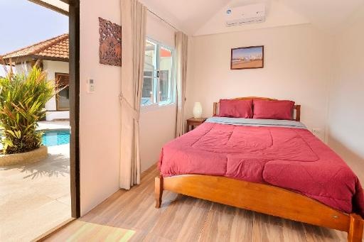 Pattaya Hill Minutes From The Beach CityfacilitiesBedroom10
