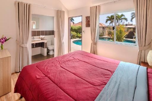 Pattaya Hill Minutes From The Beach CityfacilitiesBedroom7