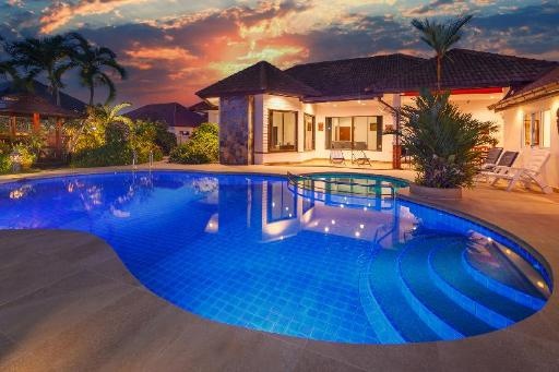 Pattaya Hill Minutes From The Beach Cityfacilitiesfacilities Image 55
