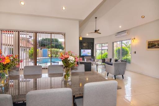 Pattaya Hill Minutes From The Beach CitypropertyviewsInterior View1