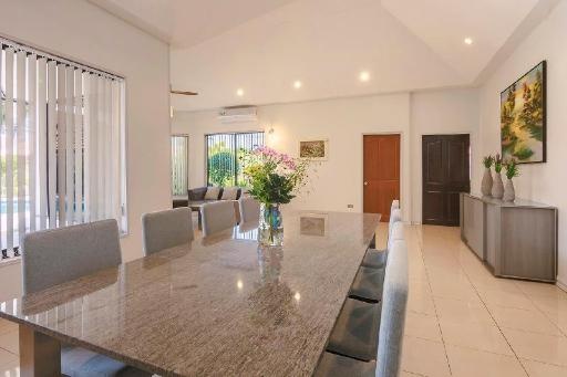 Pattaya Hill Minutes From The Beach CitypropertyviewsInterior View2