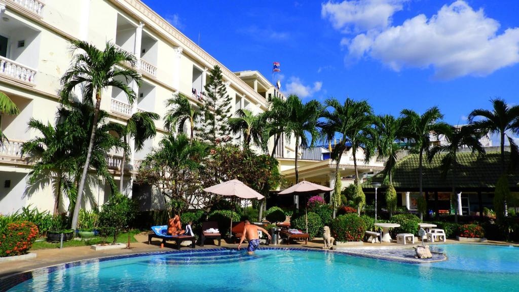 Romeo Palace HotelfacilitiesSwimming Pool Outdoor3