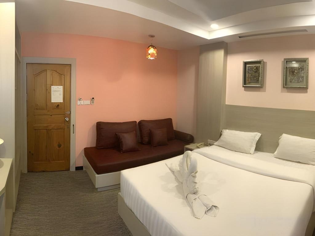 Romeo Palace Hotelroomsrooms Image 2121