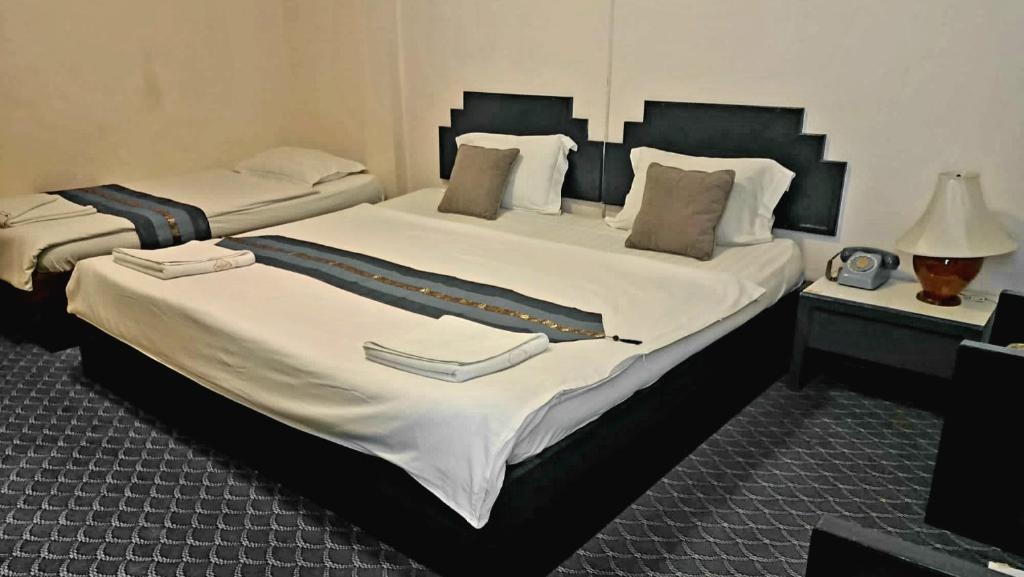 Romeo Palace Hotelroomsrooms Image 2323