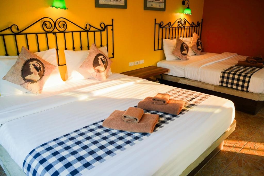 The Castello ResortroomsFamily Suite Double Room Guestroom7
