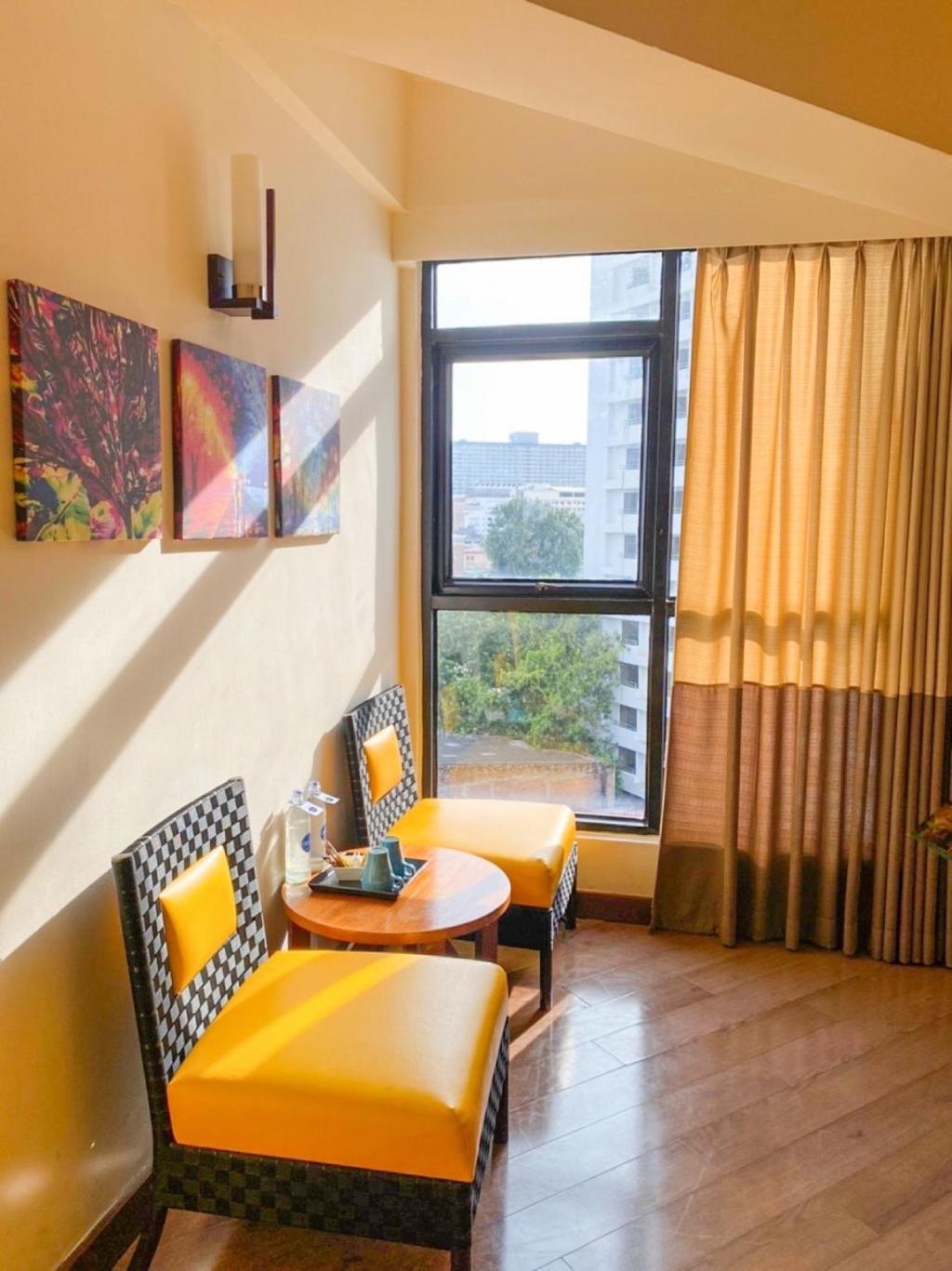 The Seasons Pattaya HotelroomsSuperior Twin Bed Room Plan11