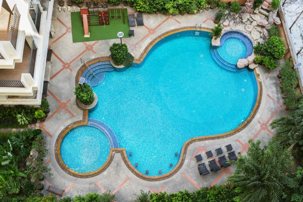 Mike Garden Resort HotelfacilitiesSwimming Pool8