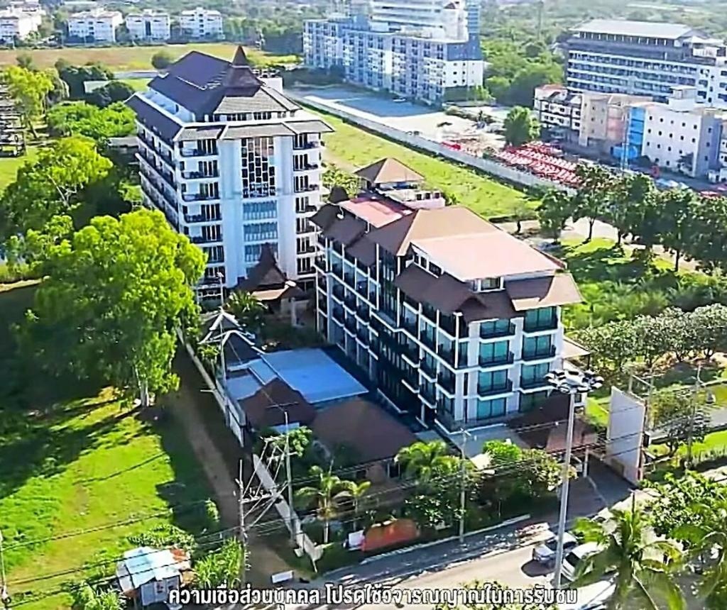 Royal Heritage Pavilion Jomtien HotelpropertyviewsEntrance17