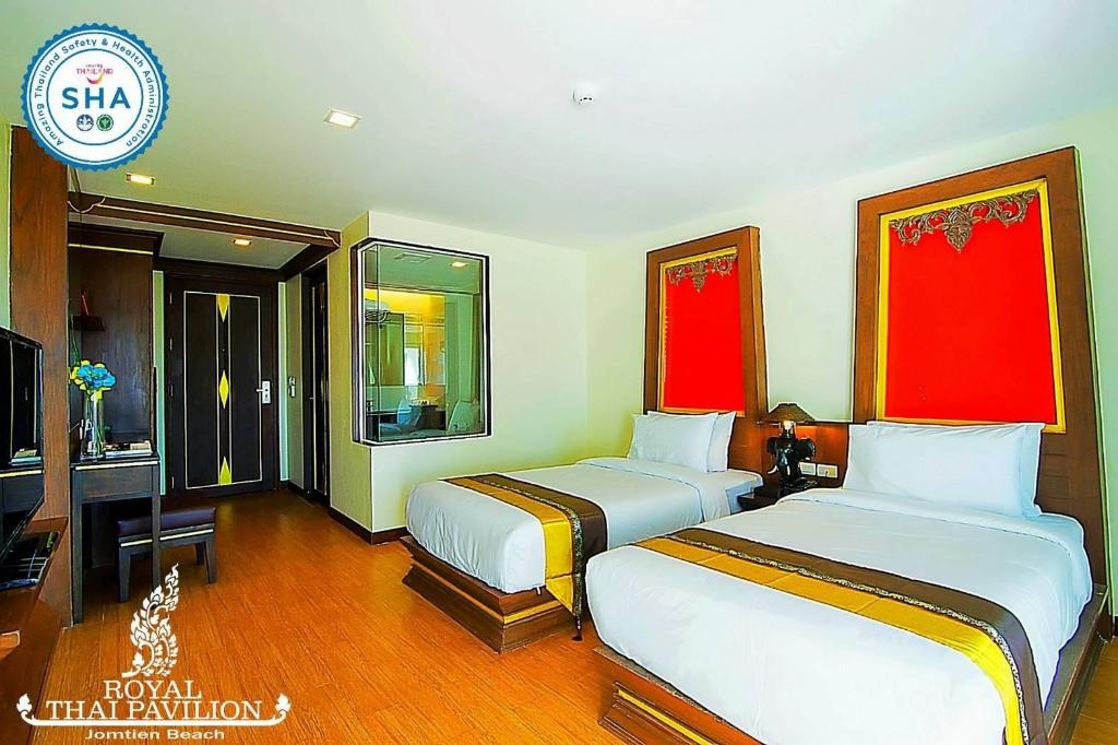 Royal Heritage Pavilion Jomtien HotelroomsSuperior Sea View Twin Room With Balcony View11
