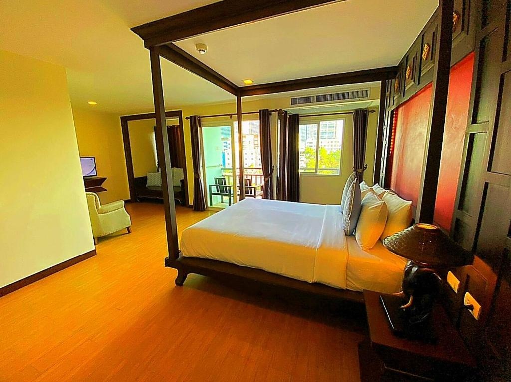 Royal Heritage Pavilion Jomtien Hotelroomsrooms Image 3838