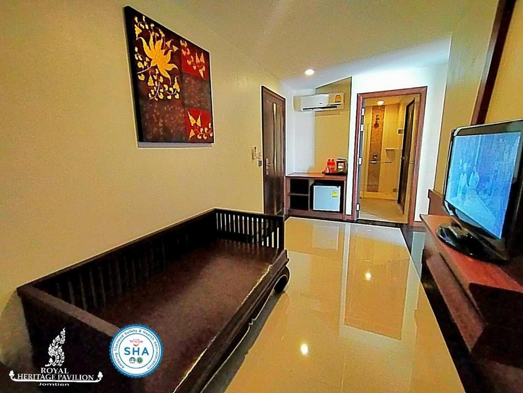 Royal Heritage Pavilion Jomtien Hotelroomsrooms Image 4949